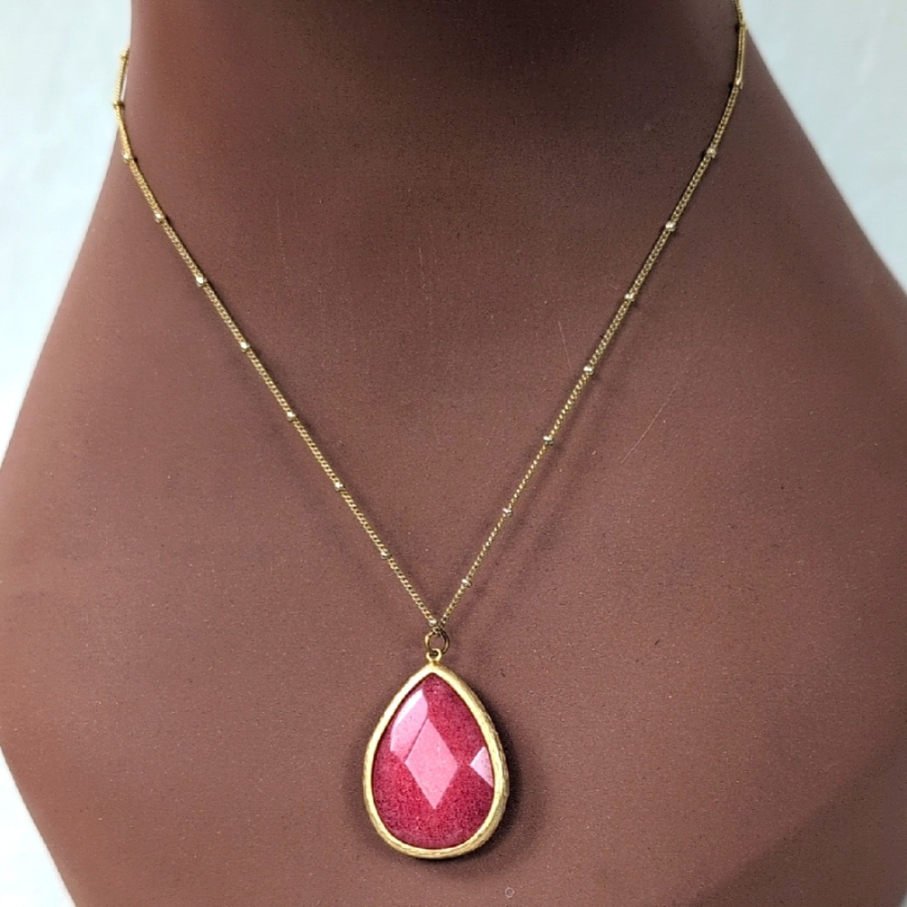 NATURAL JADE GEMSTONE NECKLACE